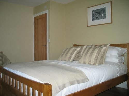 Отель Dales Farm Upper Weardale Cowshill Экстерьер фото